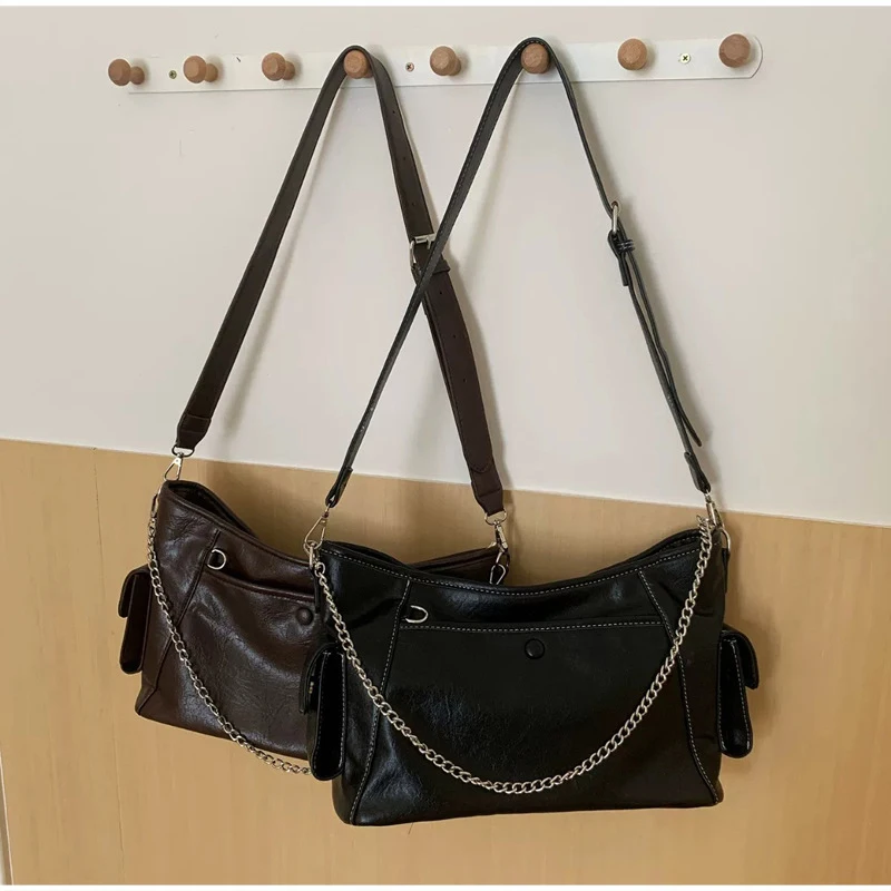 Fashion Metal Chain Underarm Bag Solid Color Multi Pocket Large Capacity Soft Leather Shoulder Bag Women's Daily Commuter Bag
