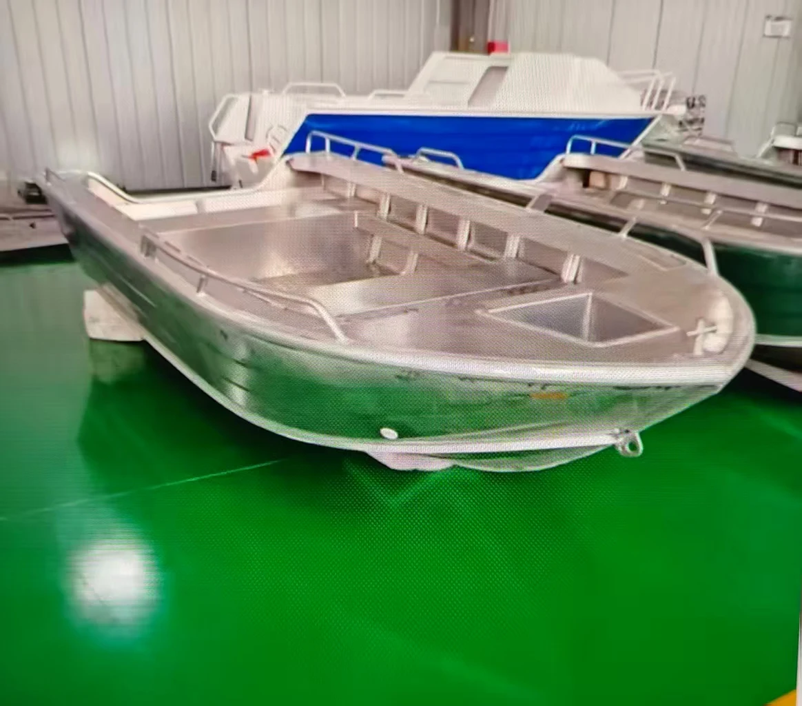HOT SALE High Quality Aluminum Outboard Small Center Console Sport Fishing Yachts for River Cruising Sightseeing Entertainment