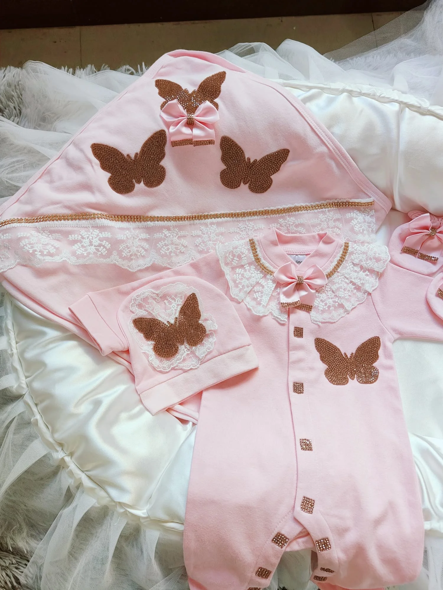 Baby Footed Romper Newborn 0-9 Months 4Pcs Baby Pink Lace Butterfly Bow Soft Blanket Princess Baptism Boutique Baby Gift