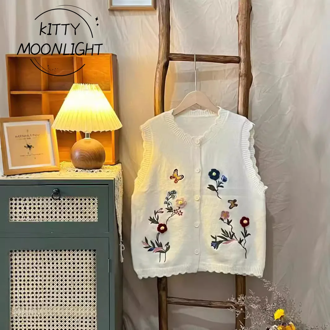 Mori Girl Style Sweet Knitted Vest Autumn Winter Women Flower Embroidered Sleeveless Sweater Tops Girl Vintage Knitwear Cardigan