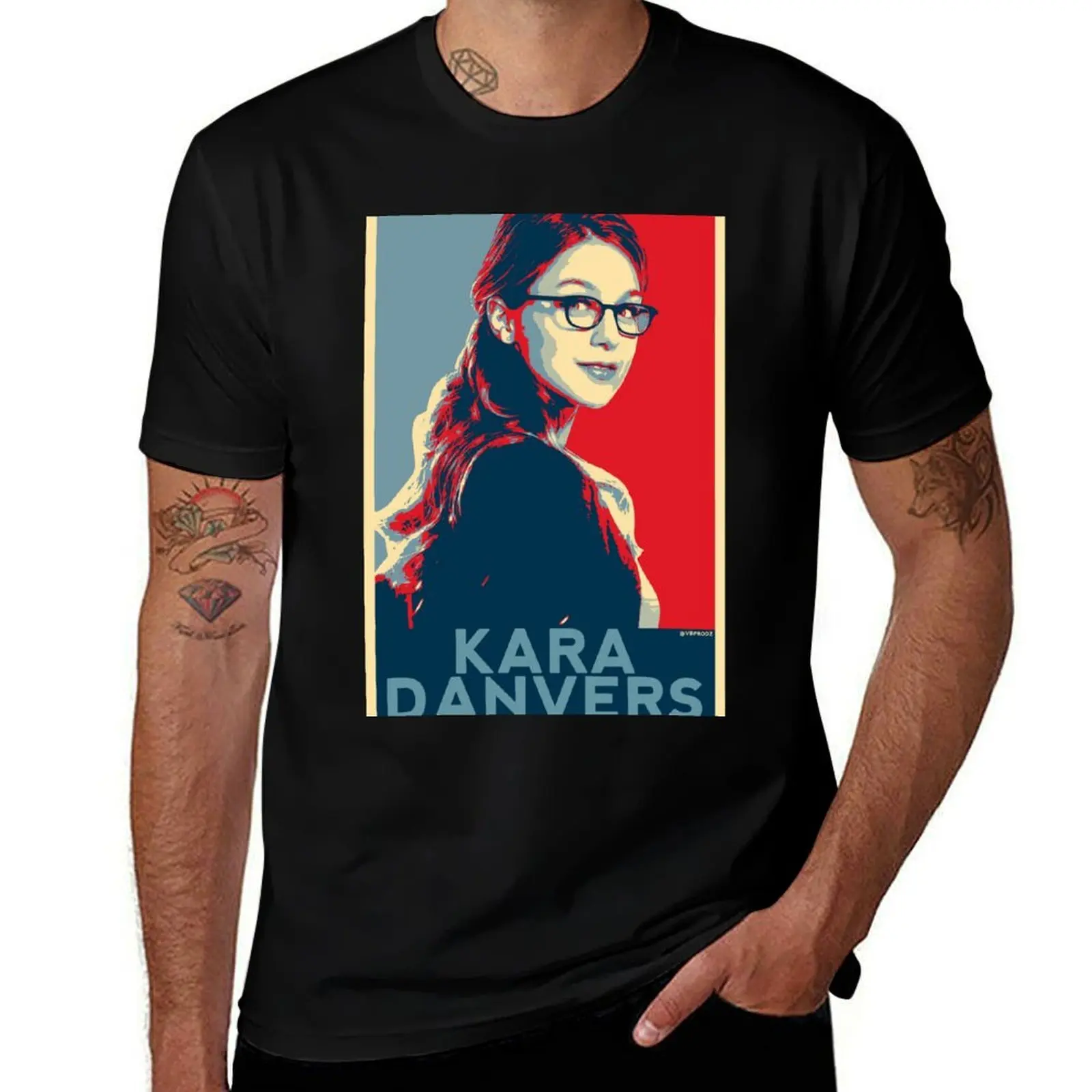Kara Danvers POP ART Poster T-Shirt man t shirt graphic T-Shirt