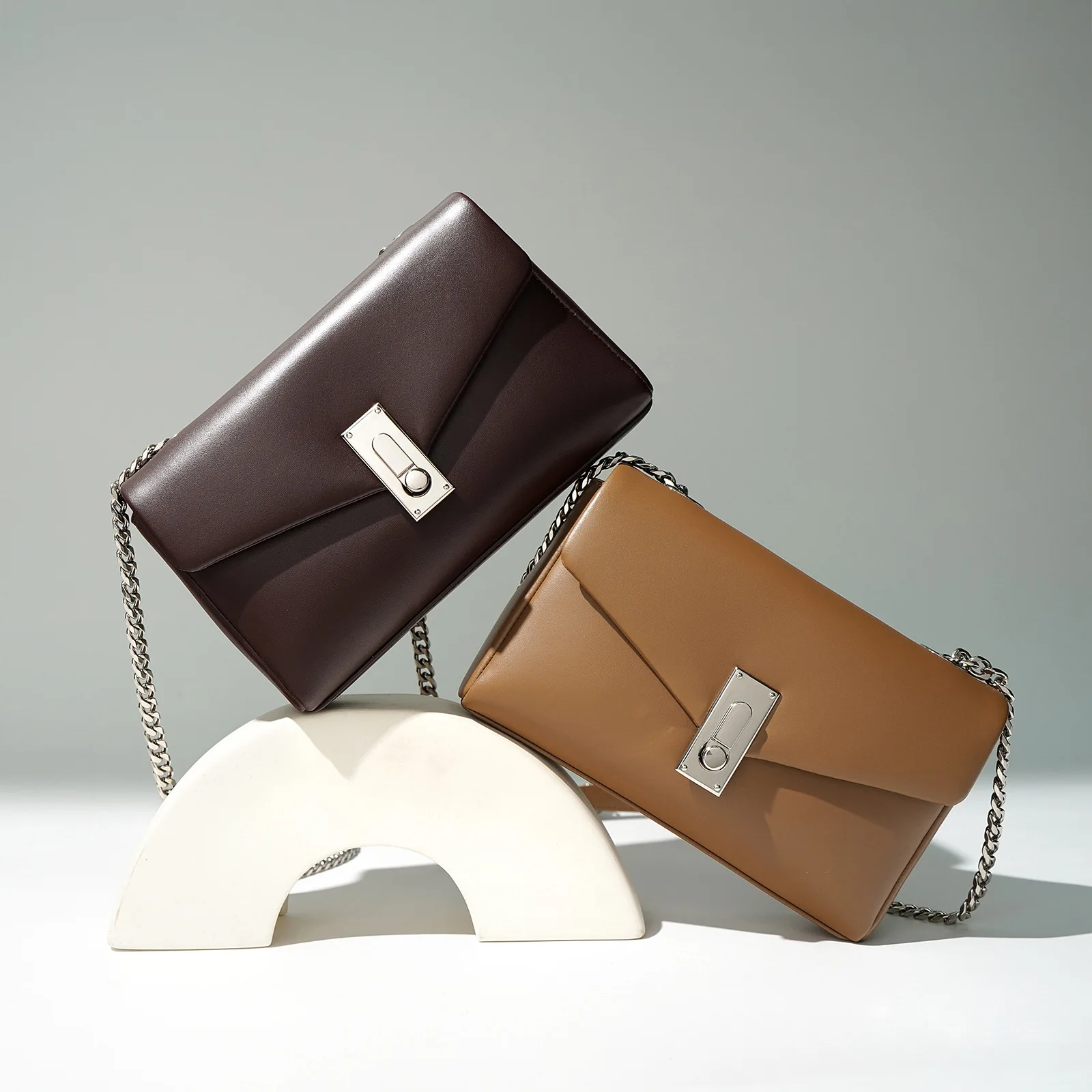 

Lightweight Diaper Bag Practical Baby Bag with Multiple Compartments