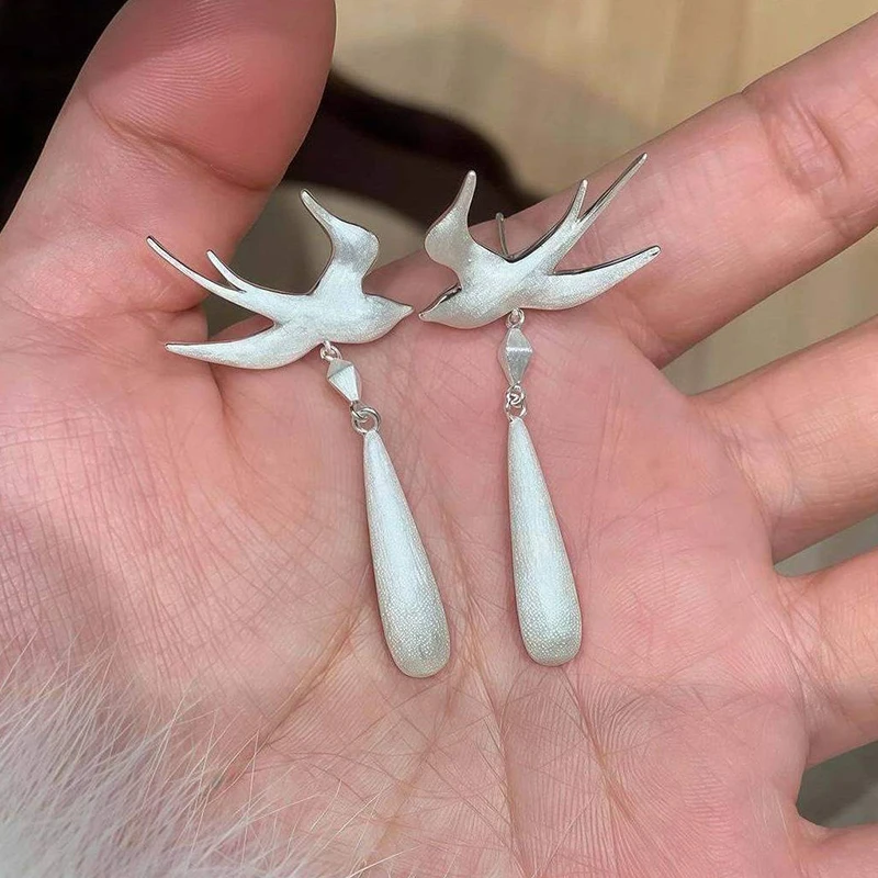 GANPUP Süße Silberfarbene Blumen-Ohrhänger für Frauen Neue Mode Ohrschmuck Party Valentinstagsgeschenk сережки – Detail 5