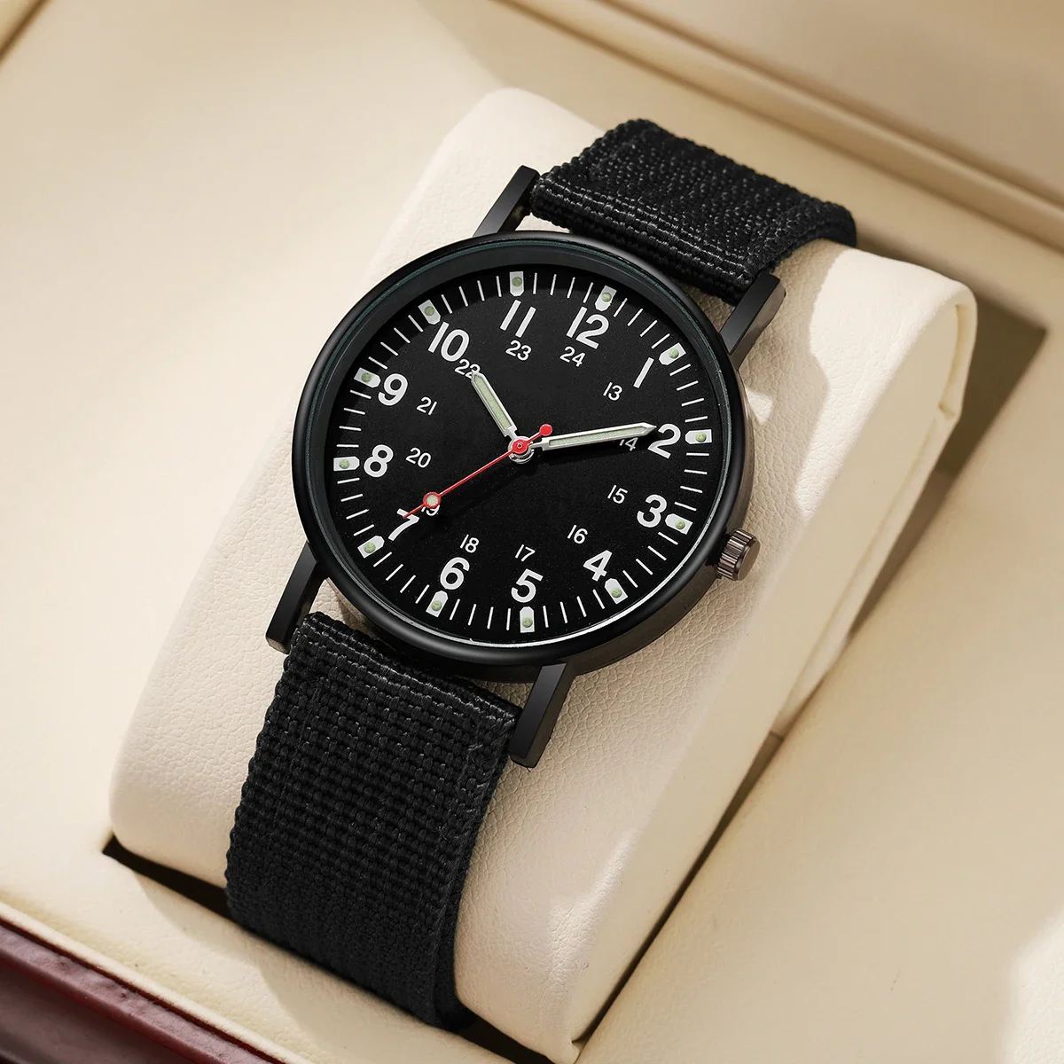 Casual Nylon Band Men Quartz Watch Men's Military Sports Wristwatches Reloj Hombre（Without Box）