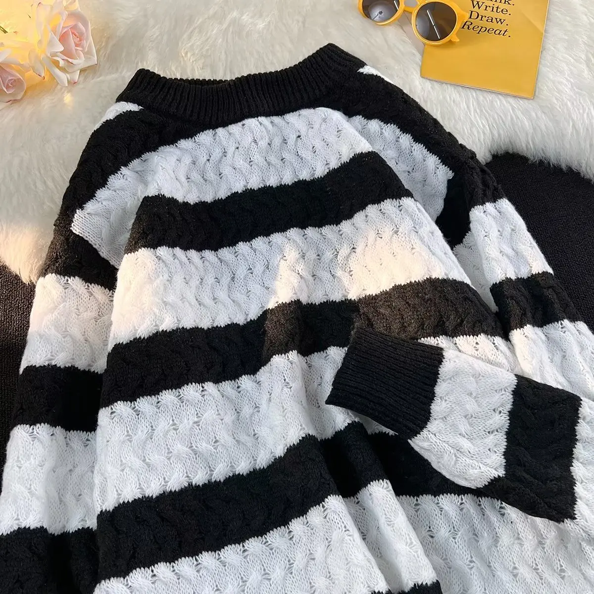 

Мужской вязаный свитер Jaet Faionable Lazy Striped Свободный крой Зимняя верхняя одежда High Street Sle Корейская версия Большой размер