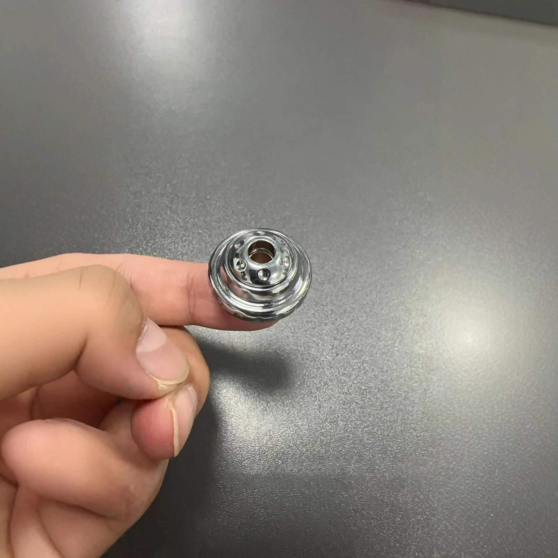 

Металлический гироскоп-кулон Planet Knife Drop Fingertip Gyro для взрослых, антистресс, игрушка-спиннер EDC для снятия стресса, с паракордом, для синдрома дефицита внимания (ADHD)