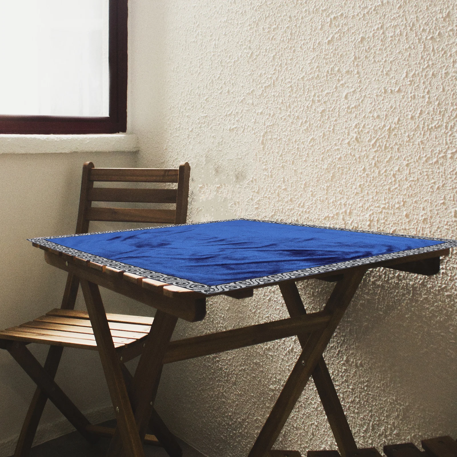 

1Set Delicate Divination Tablecloth Prop Soft Comfortable Material Includes Card Storage Bag Suitable for Professional Tarot