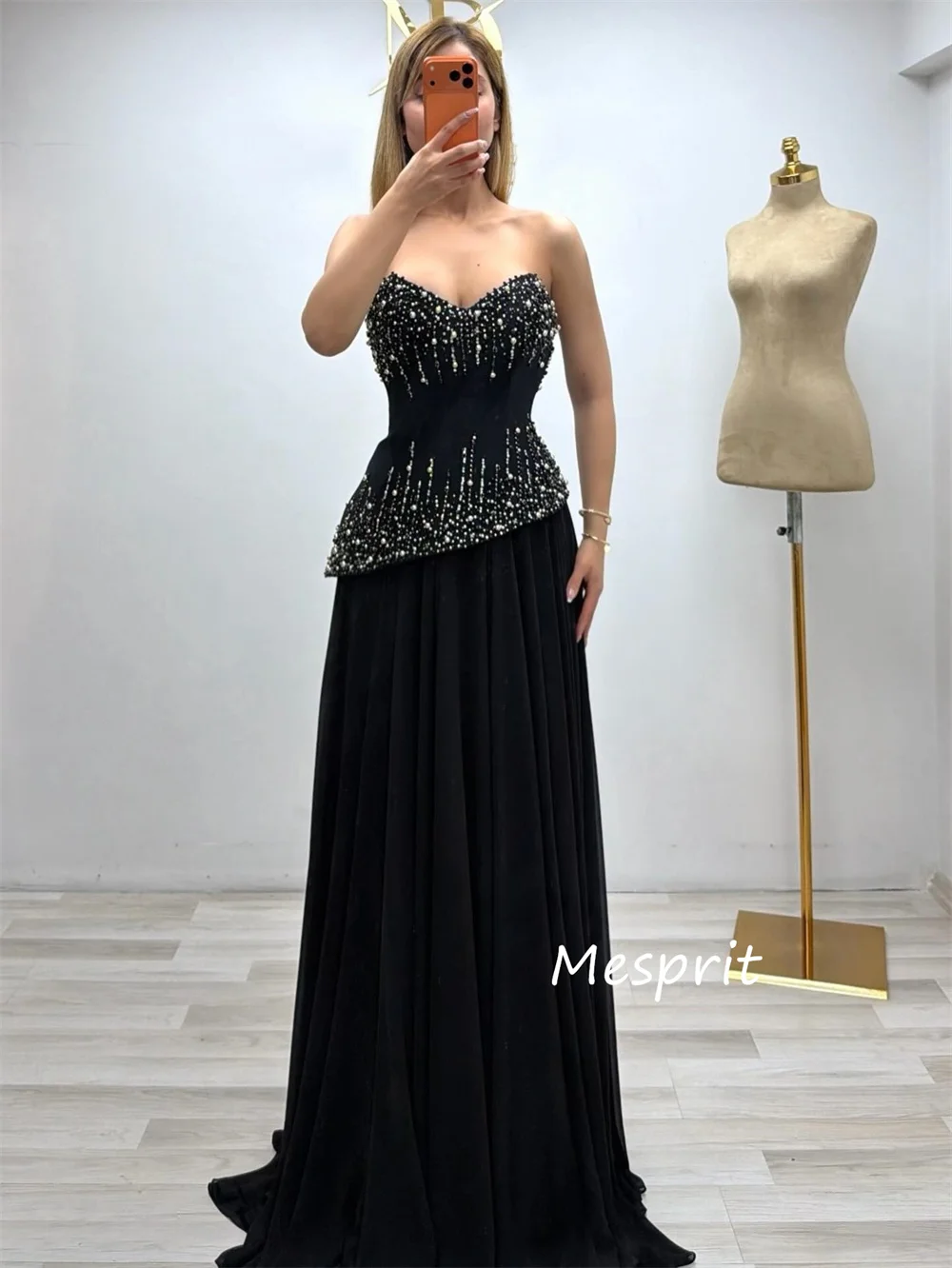 تخصيص أنيقة جيرسي الطية مطرزة ألف خط الحبيب فساتين حفلة موسيقية طويلة فاخرة 2025 البريق جودة عالية