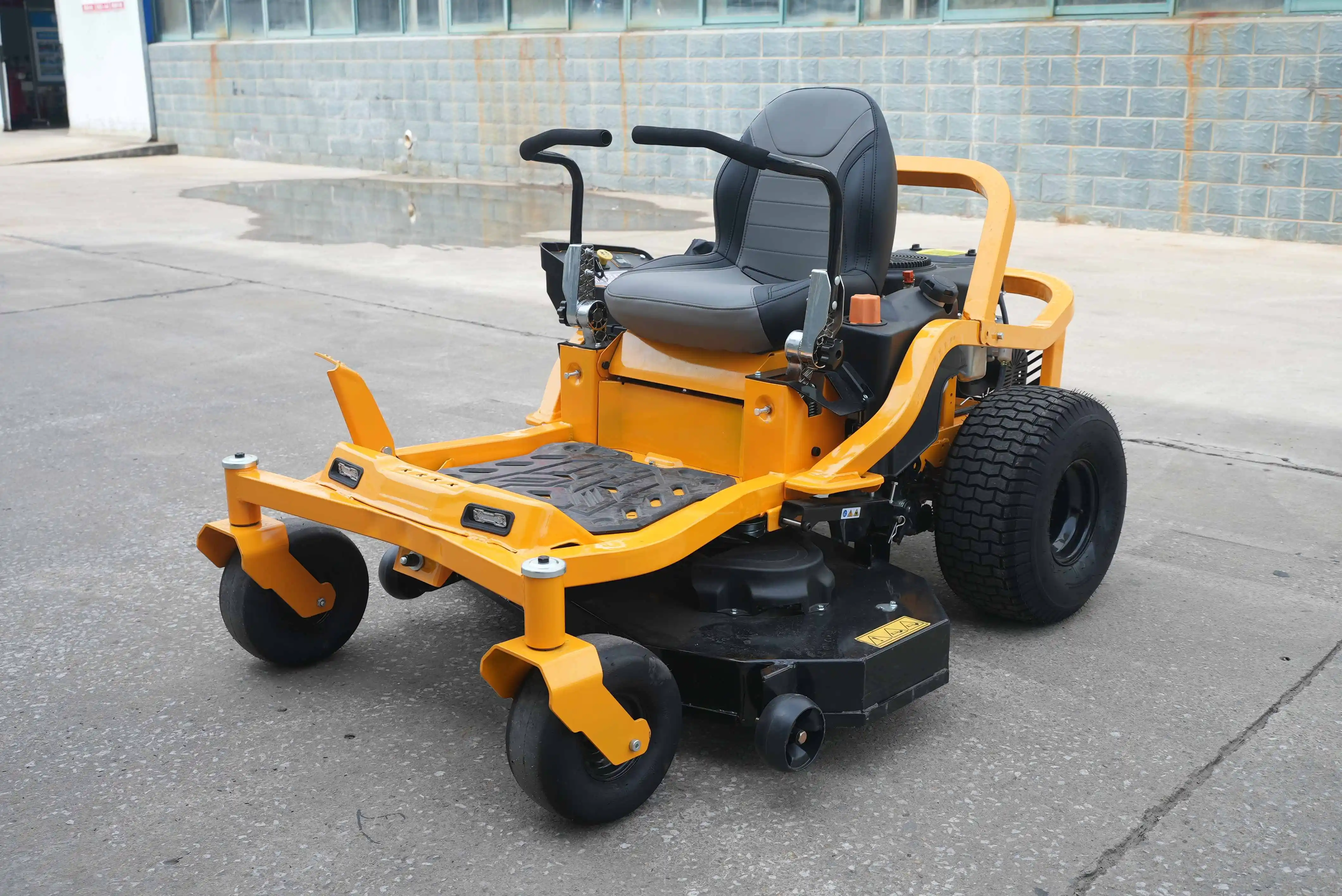 جزازة عشب كهربائية لاسلكية ببط - مراجعة Lawn Mower Battery وسعره