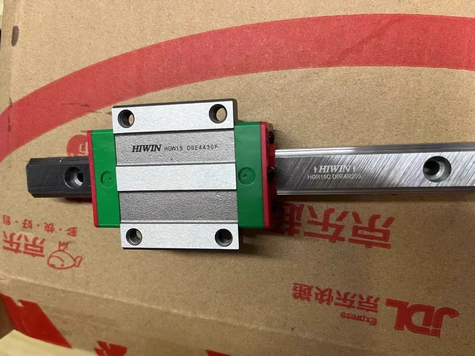 2pcs original Hiwin HGW15CA HGW15CC linear flange carriage block for HGR15 linear rail（only block)