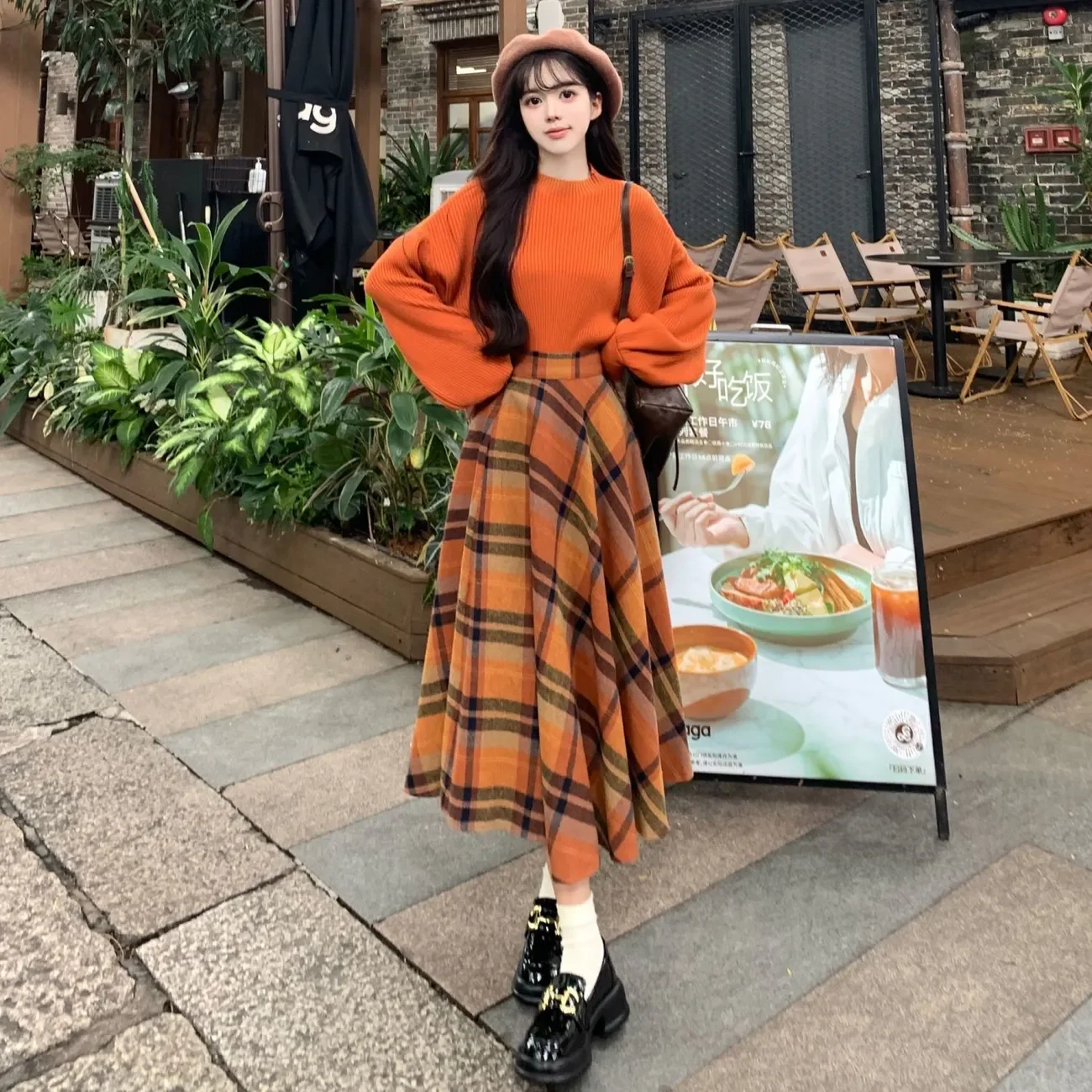 Spring and Autumn 2025 French Retro Chic Knitted Sweater High Waist Woolen Plaid Skirt Two-Piece Set