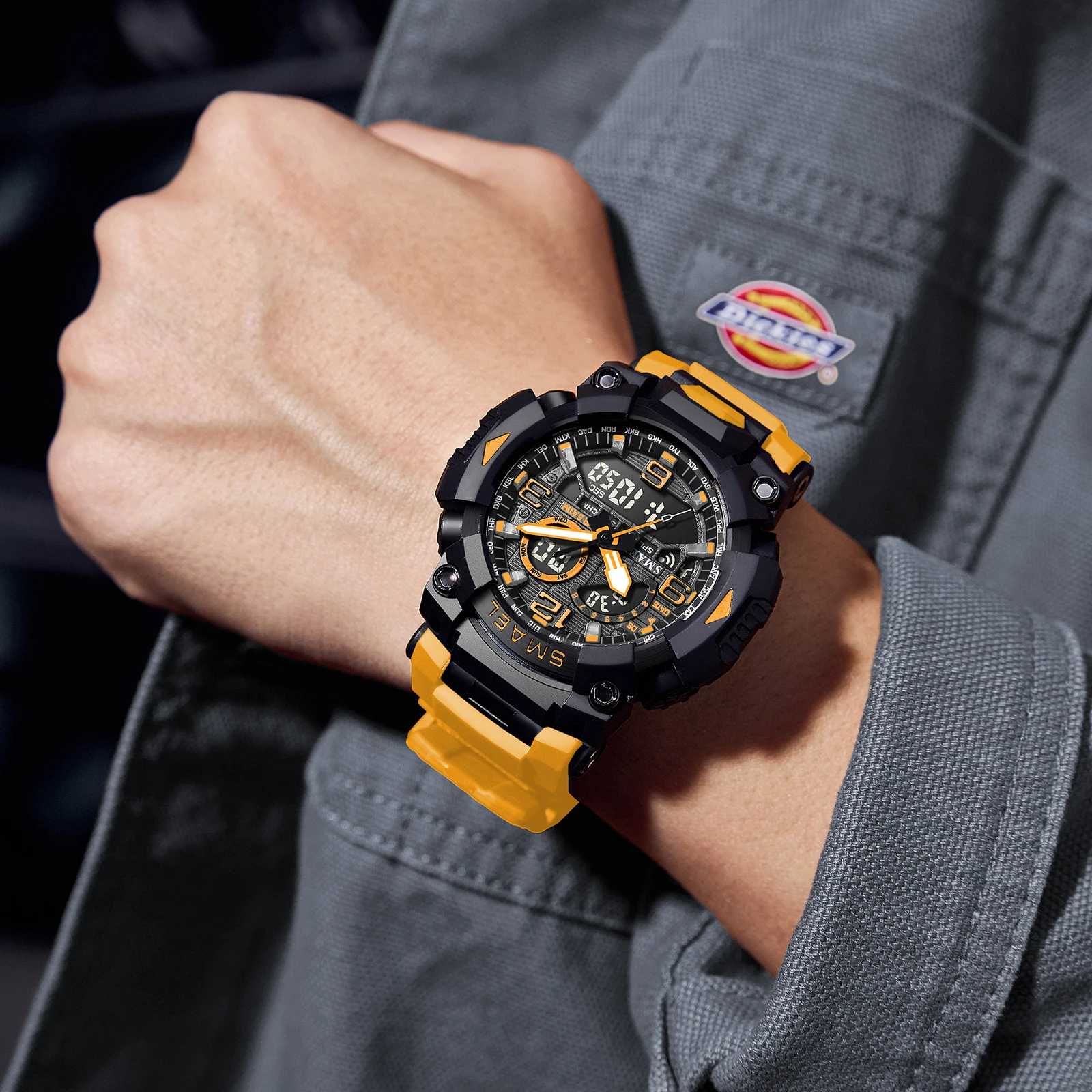 SMAEL Fashion Sports كاجوال إلكتروني للرجال، شاشة رقمية مزدوجة، حزام سيليكون مضيء، ساعات منبه مقاومة للماء للرجال