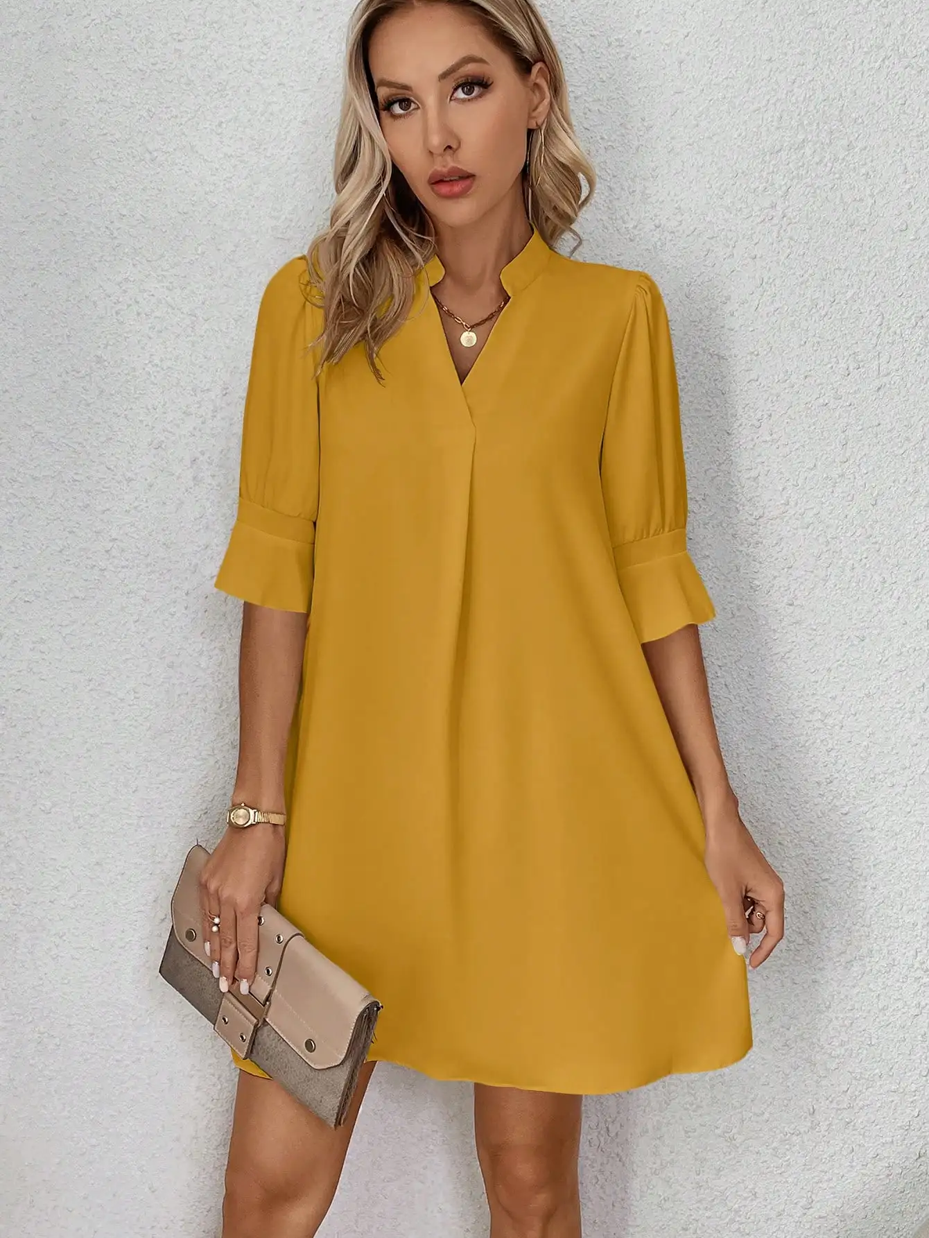 

Women's Mustard Yellow V-Neck Short Sleeve Loose A-Line Casual Dress