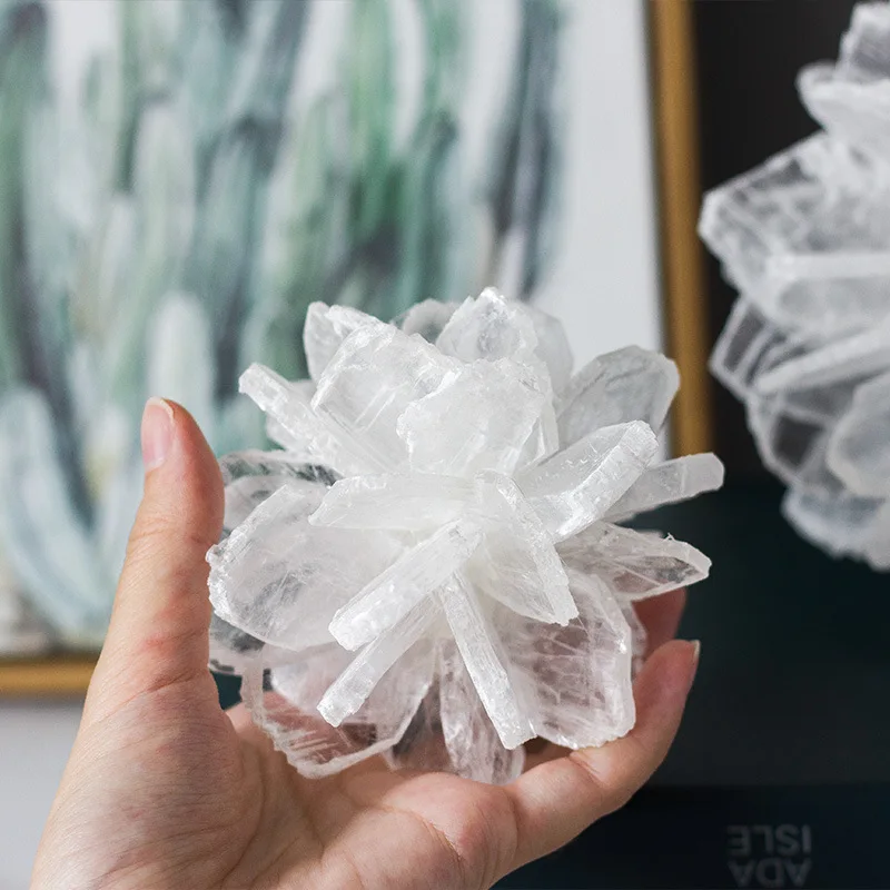 Crystal Ore Handicraft Ornaments Natural Mica Flakes Flower Ball Figurine Handmade Spliced Spherical Sculpture Home Decoration