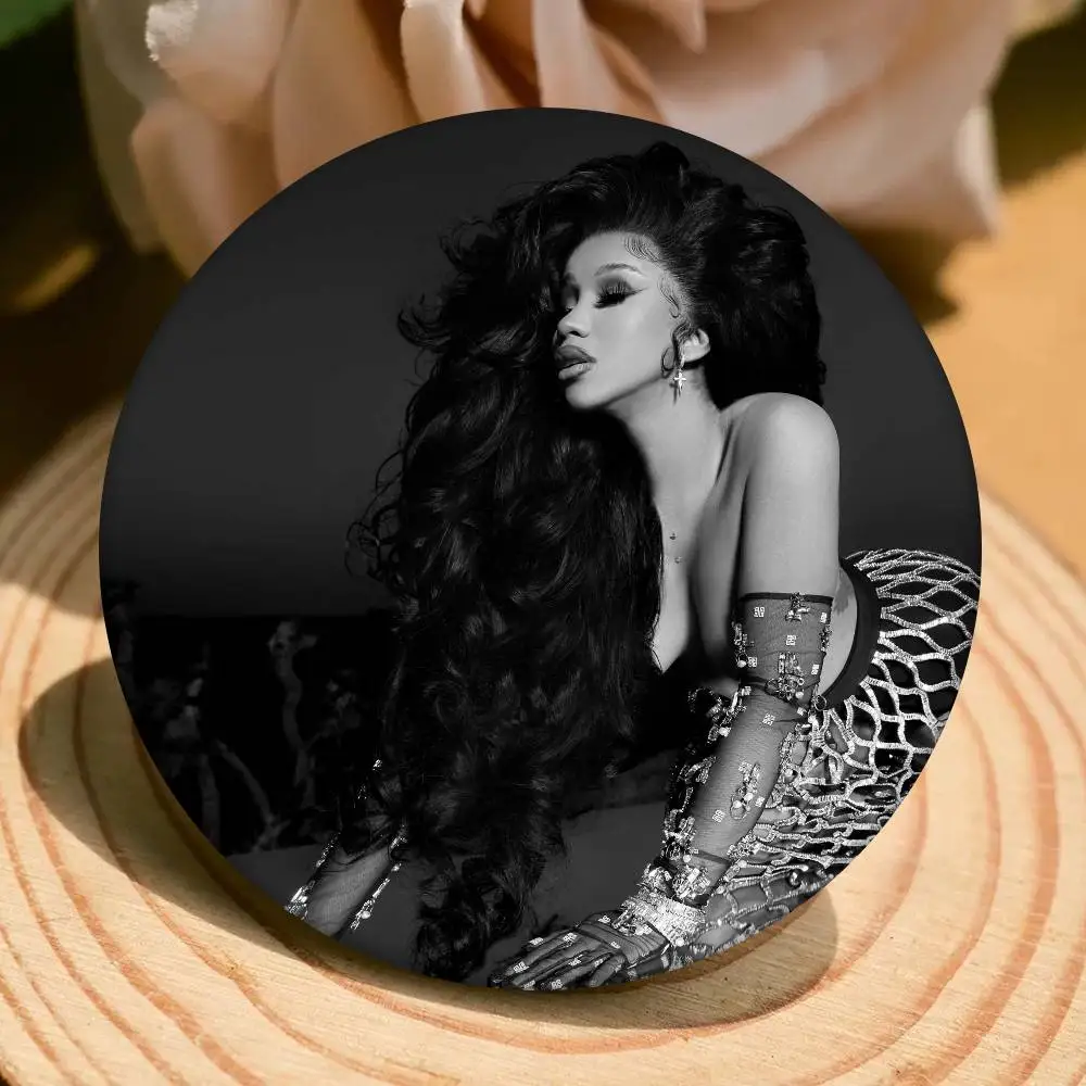 المغني C-كاردي B شارات 32/44/58 مللي متر دبابيس الكرتون المستديرة دبابيس اليدوية لحقيبة الظهر مجوهرات اكسسوارات هدايا شارة الإبداعية