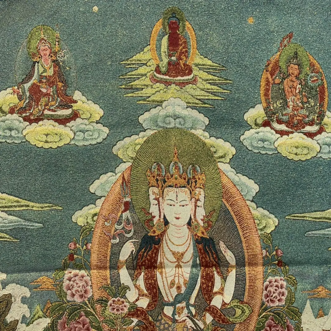 Old Thangka Tibetan Buddhism silk Embroidery Three-Sided Head Longevity Buddha lotus platform Thangka hanging screen