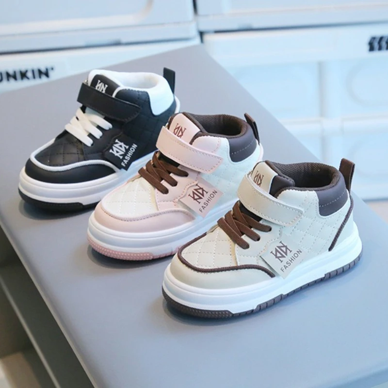 Image of Frühling Herbst High-Top Kinder Slip-on Sneakers Weiche Sohle Rutschfeste Sportschuhe Jungen Mädchen Casual Schulschuhe Alltags-Freizeitschuhe