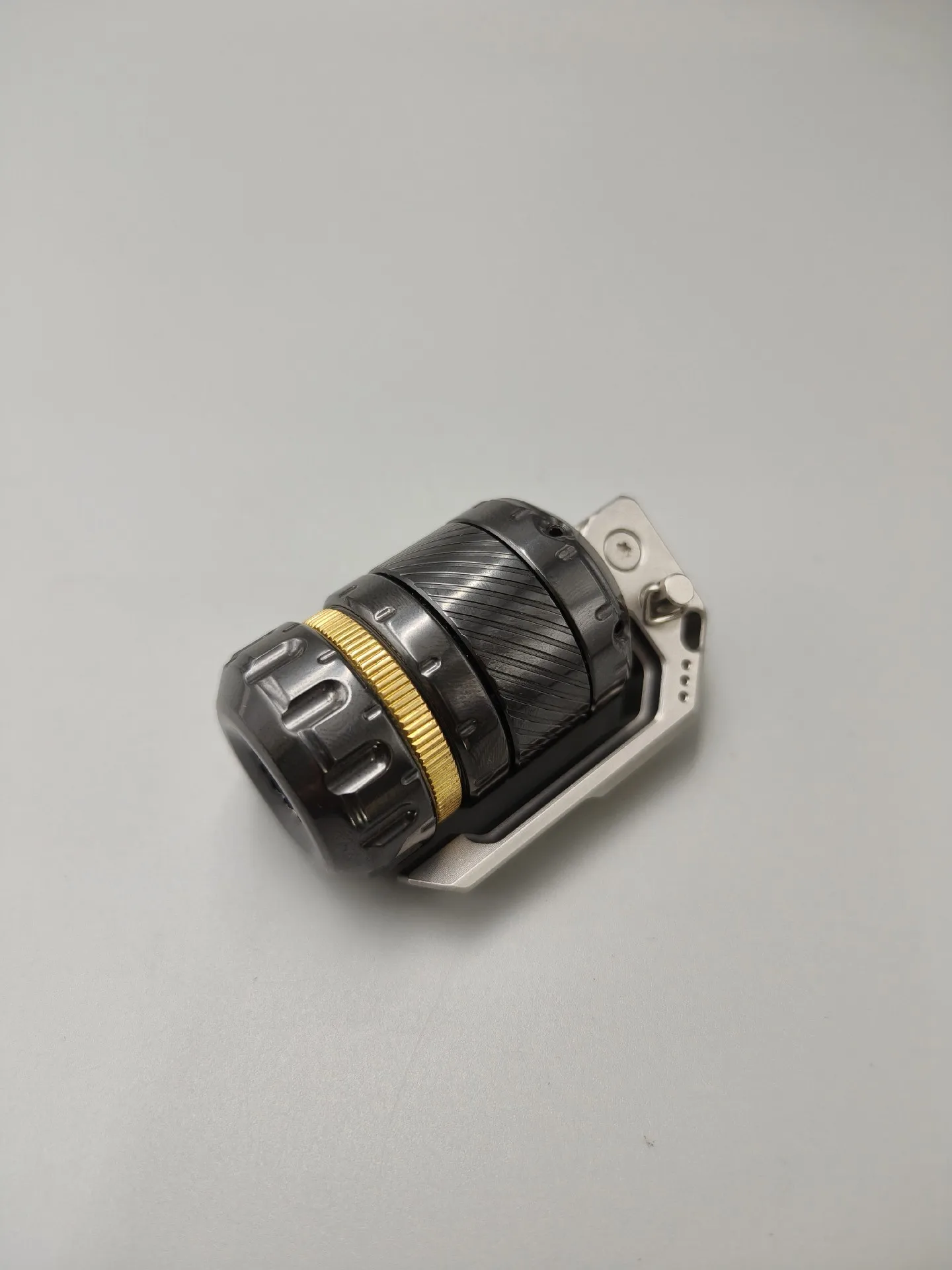 Used EDC Wood Cherry Blaster Grenade, Stainless Steel Material, Mechanical Egg Push Card, Poker Coin Edc Decompression