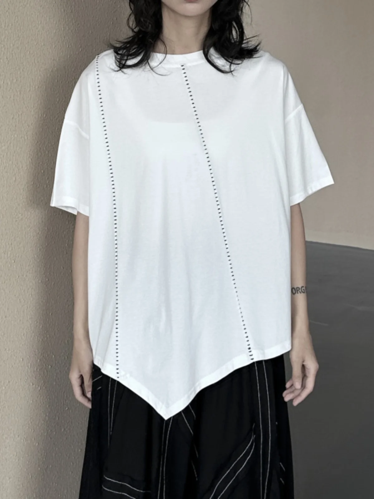 Summer Casual Style Women's T-shirt Short Sleeve Asymmetrical round Neck Loose Stitch Design Cotton 100% Comfortable Fit