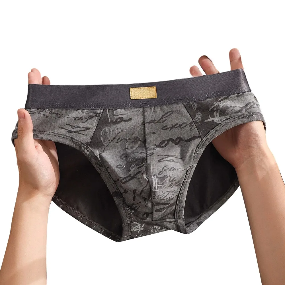 Men Skin-friendly Cotton Blends Briefs Vintage Printed Middle-waist U-shaped Pouch Man All Seasons Triangular Underwear