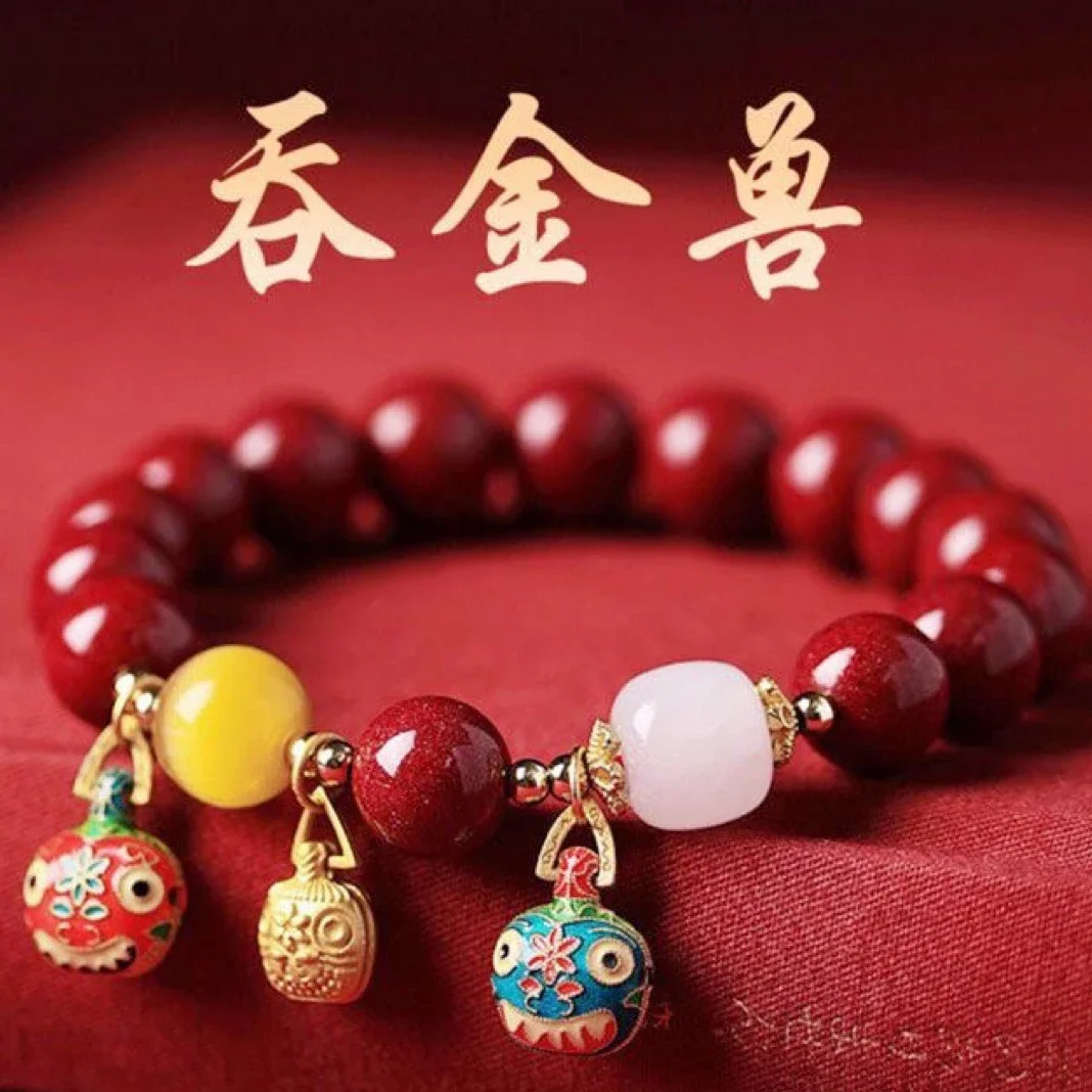 Swallowing Gold Beast Bracelet Red Sand Agate Ancient Crafts Traditional Ethnic Ornaments Family of Three Wearing Bangle Gifts