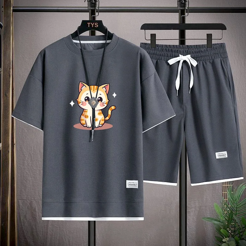 

Летний повседневный спортивный комплект для мужчин: свободная футболка с коротким рукавом и шорты, двухсоставный костюм из полиэстера, молодежный модный тренд.