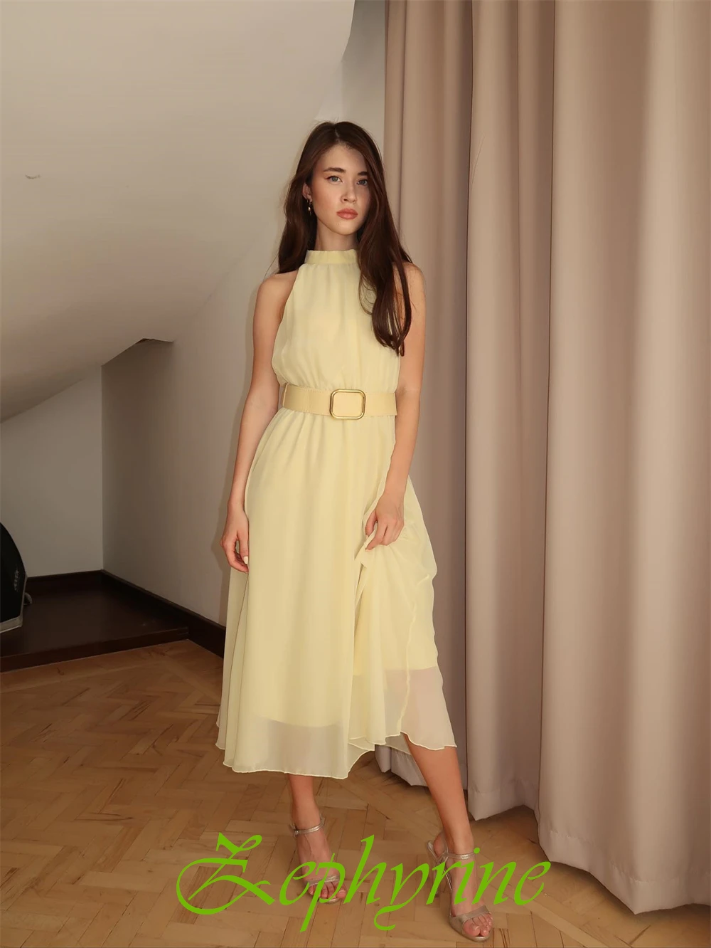 Gaun Malam Halter Sifon Mewah Kustom Gaun Prom Ikat Pinggang Elegan Gaun Acara Khusus Tanpa Lengan Kualitas Tinggi