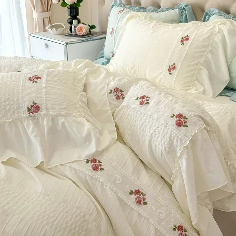 

Elegant Lace Bubble Gauze Duvet Cover Set with Bed Sheet Princess Style Soft Skin Friendly Bedding Set French Romantic Bed Sets