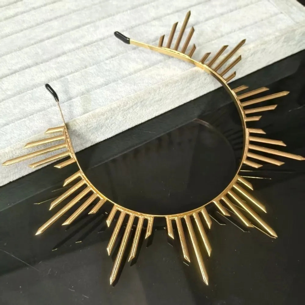 Gothic Glory Sun Crown Black Color Cross Spiked Headpiece Baroque Style Photography Performance Renaissance Cosplay Headband
