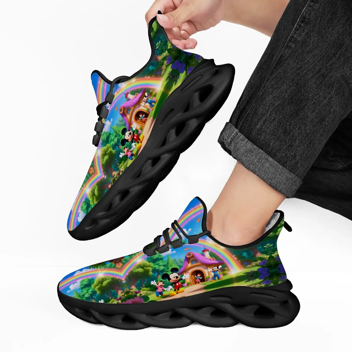 حذاء ميكي ماوس ديزني الجديد للأطفال على الموضة أحذية رياضية مبطنة بالصوف بنمط قوس قزح أحذية رياضية للنساء والرجال أحذية رياضية دافئة