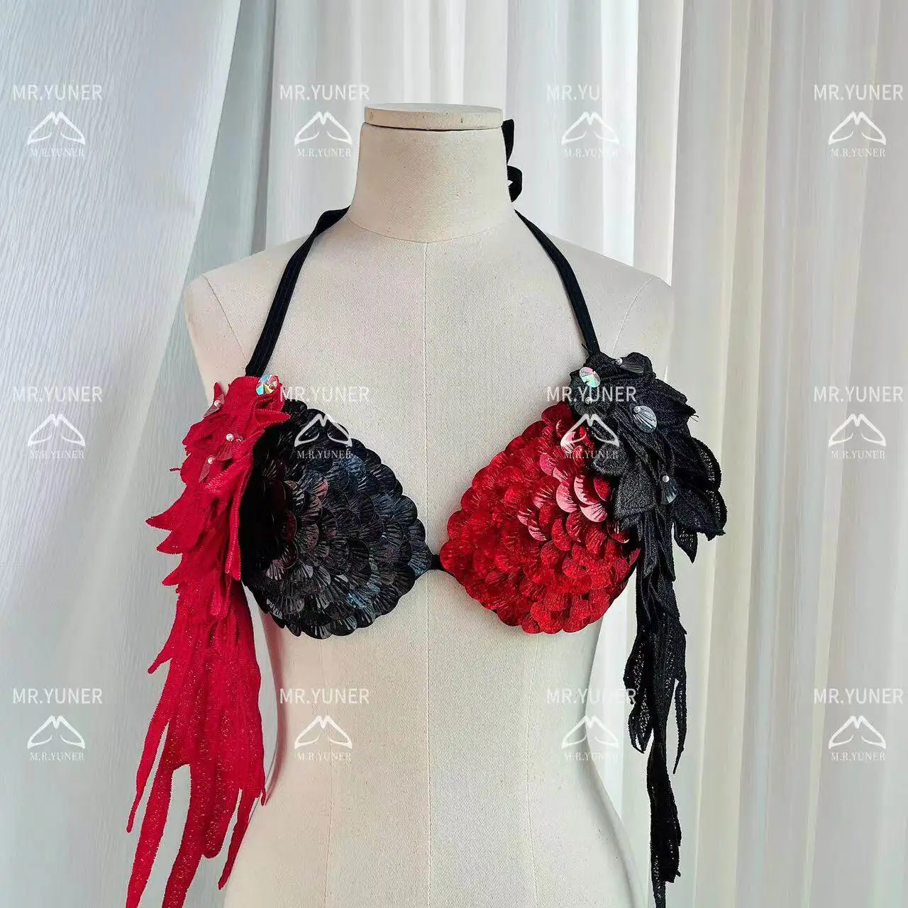 

Женский комплект бикини с пайетками, блестящий купальник из двух частей, топ с завязками на шее и бретелями, подходит для музыкальных фестивалей и пляжных вечеринок