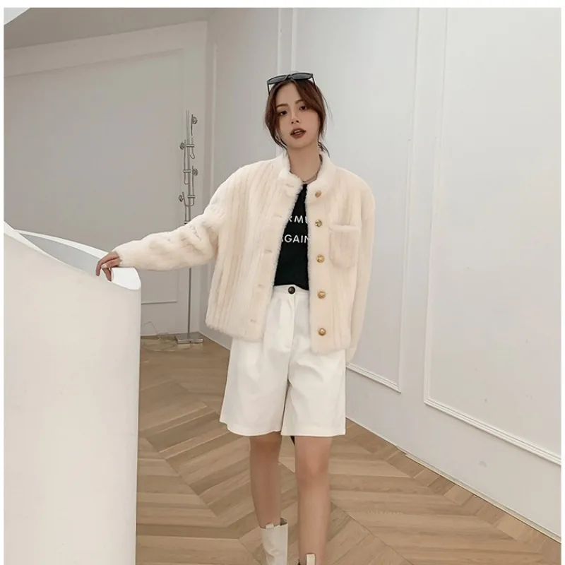 2024 New Winter Stand-up Collar Lambswool Fur All-in-one Sheep Scissors and Velvet Coat Short Fur Coat for Women