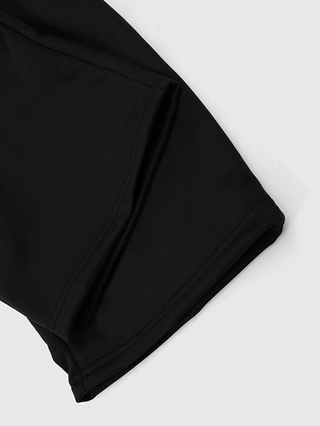 Men's trousers with trendy and unique prints loose fit  good drape suitable for everyday street style sporty and casual wear view 5