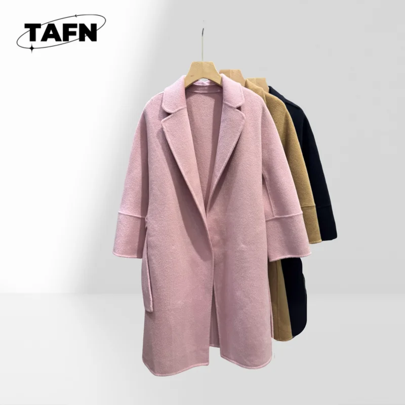 

Women's Mid-Length Windbreaker for Lapel Collar Trench Coat with Front Buttons Long Coat with Inner Lining AI1415