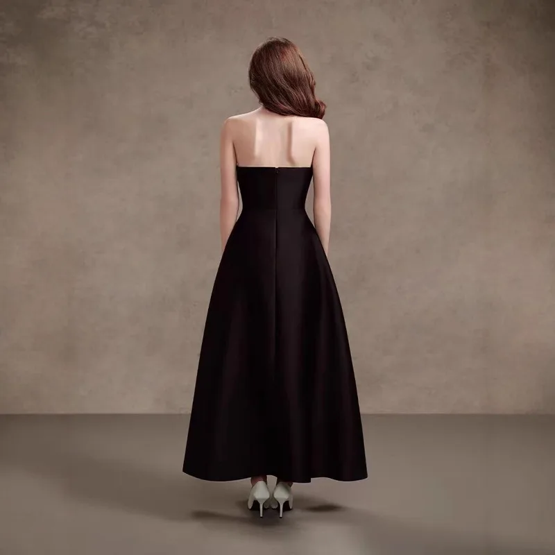 เดรสยาวทรงสลิปสำหรับผู้หญิง BEWQ ดีไซน์หรูหรา แต่งผ้าสีตัดกัน แต่งดอกไม้ 3 มิติ เอวสูง เปิดหลัง เหมาะสำหรับงานปาร์ตี้ตอนเย็น  คอลเลคชั่นใหม่ฤดูใบไม้ร่วง 2025