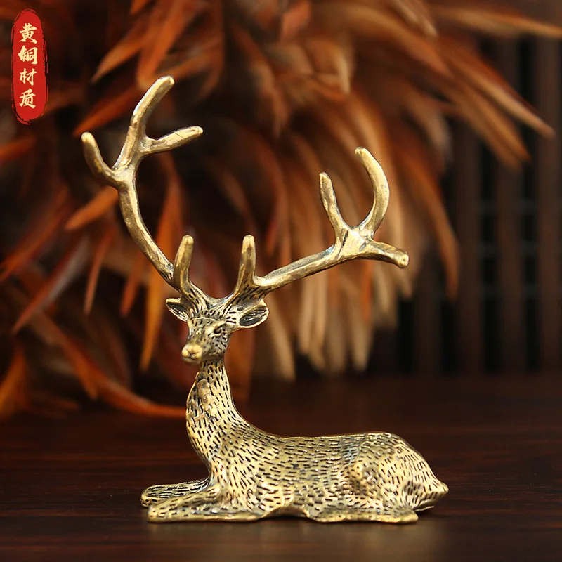 Modern, light luxury copper reindeer figurine, suitable for home decor, living room, TV , wine cabinet, tabletop, and ent