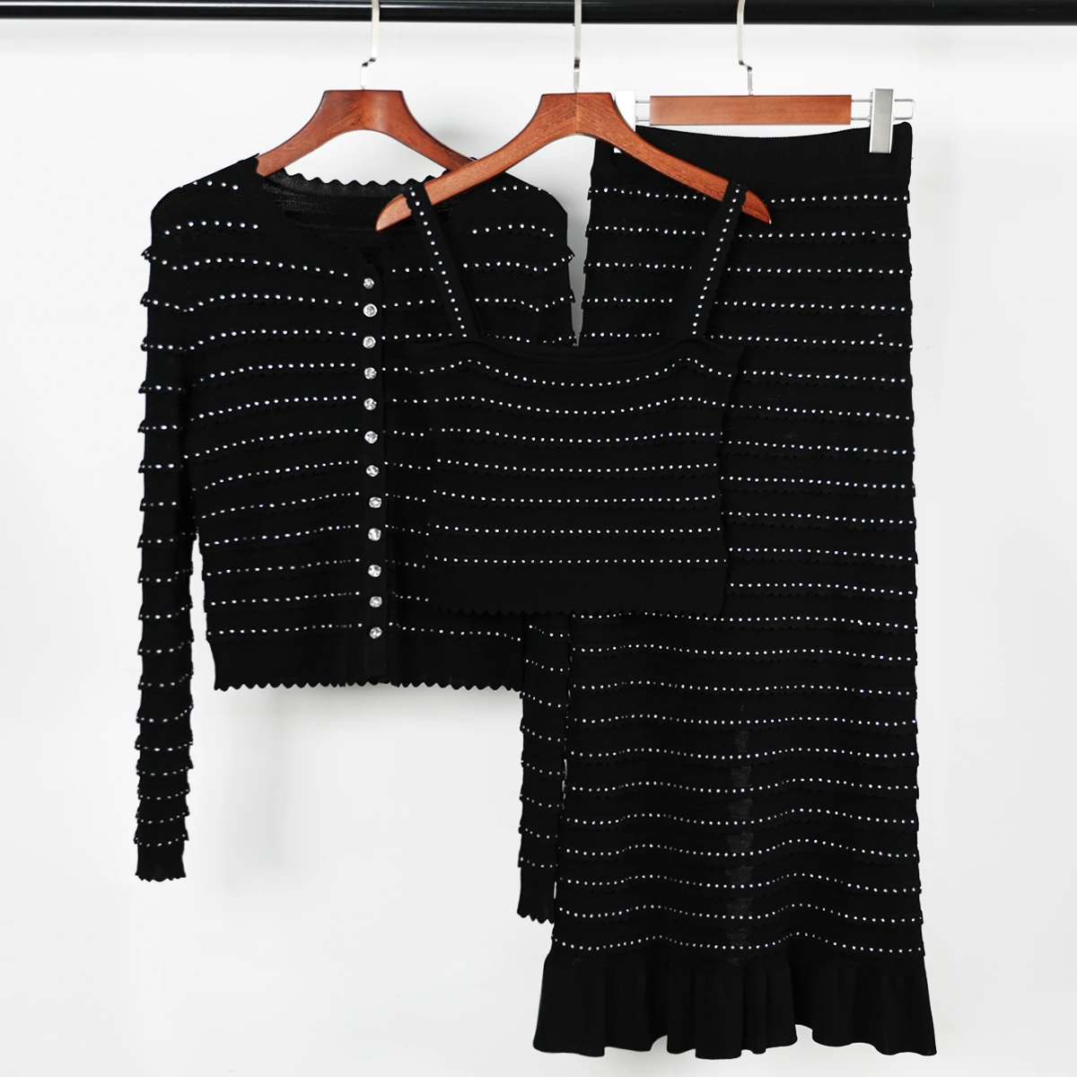 

Four Color High-quality New Fashionable Knitted Lace Rhinestone Top Cardigan+camisole Vest+slim Fit Ruffle Edge Half Skirt Set