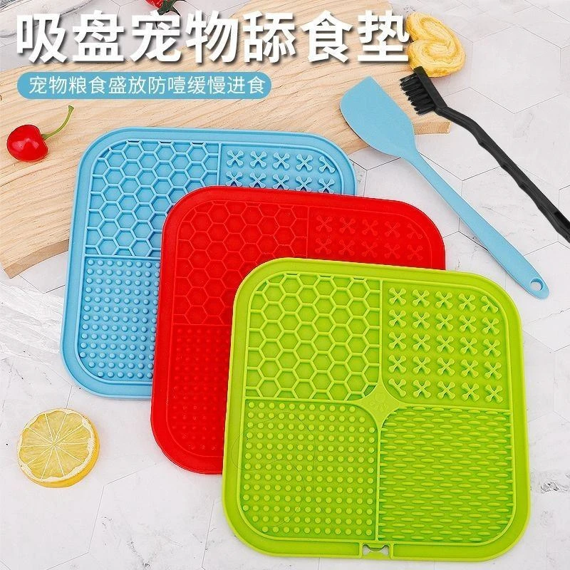 

Silicone Pet Licking Pad Suction Cup Toy Tableware Silicone Cat and Dog Slow Food Pad Pet Supplies Dog Accessories