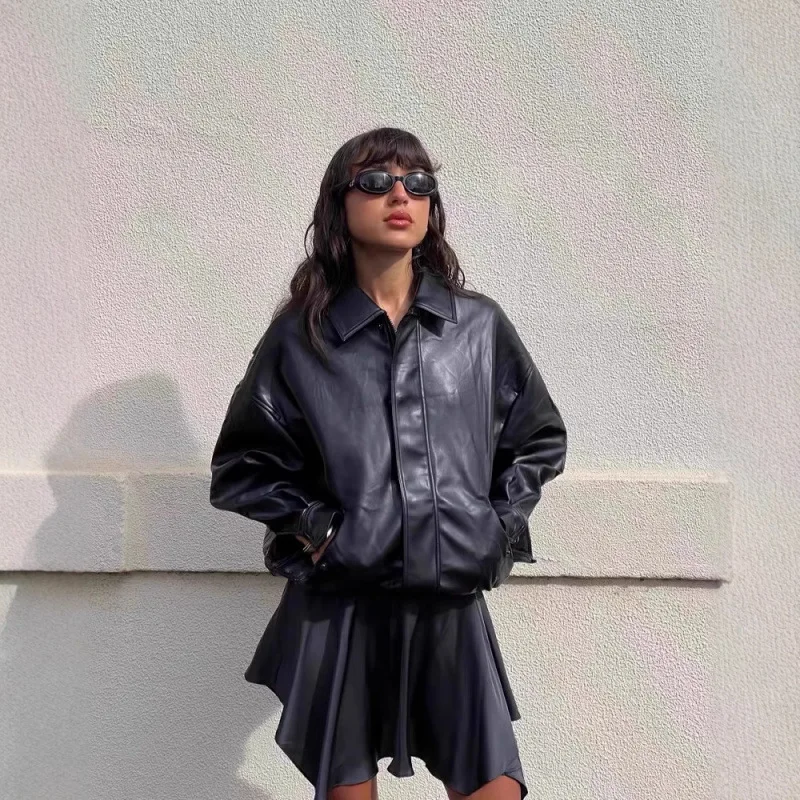 Damska kamizelka pilotka zamszowa w stylu amerykańskim retro, luźny krój, brązowa, długa, słodka, regularna długość.