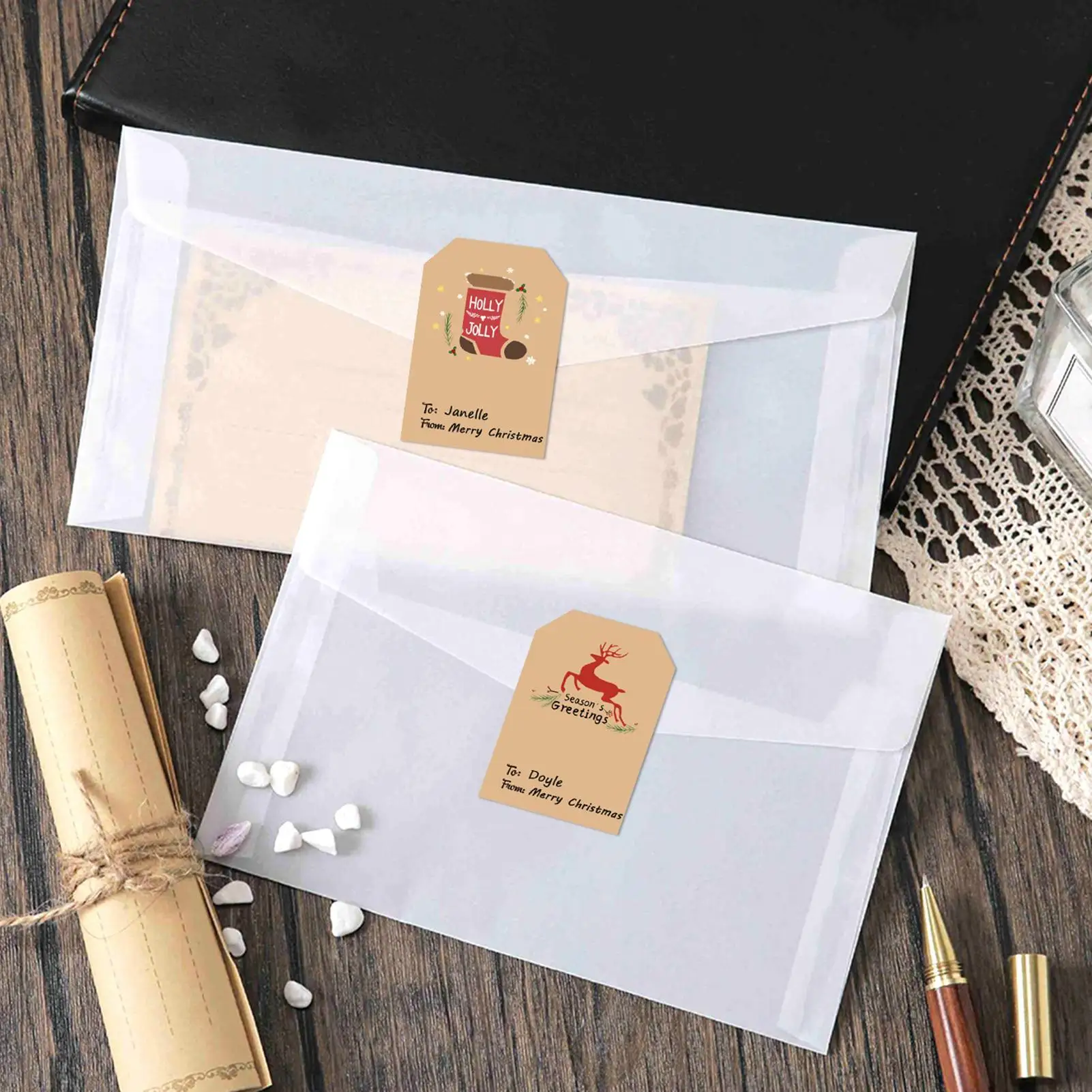 

300pcs/roll Kraft Paper Christmas Stickers DIY Wrapping Name Tags Stickers Christmas Gift Sealing Stickers Packaging Labels