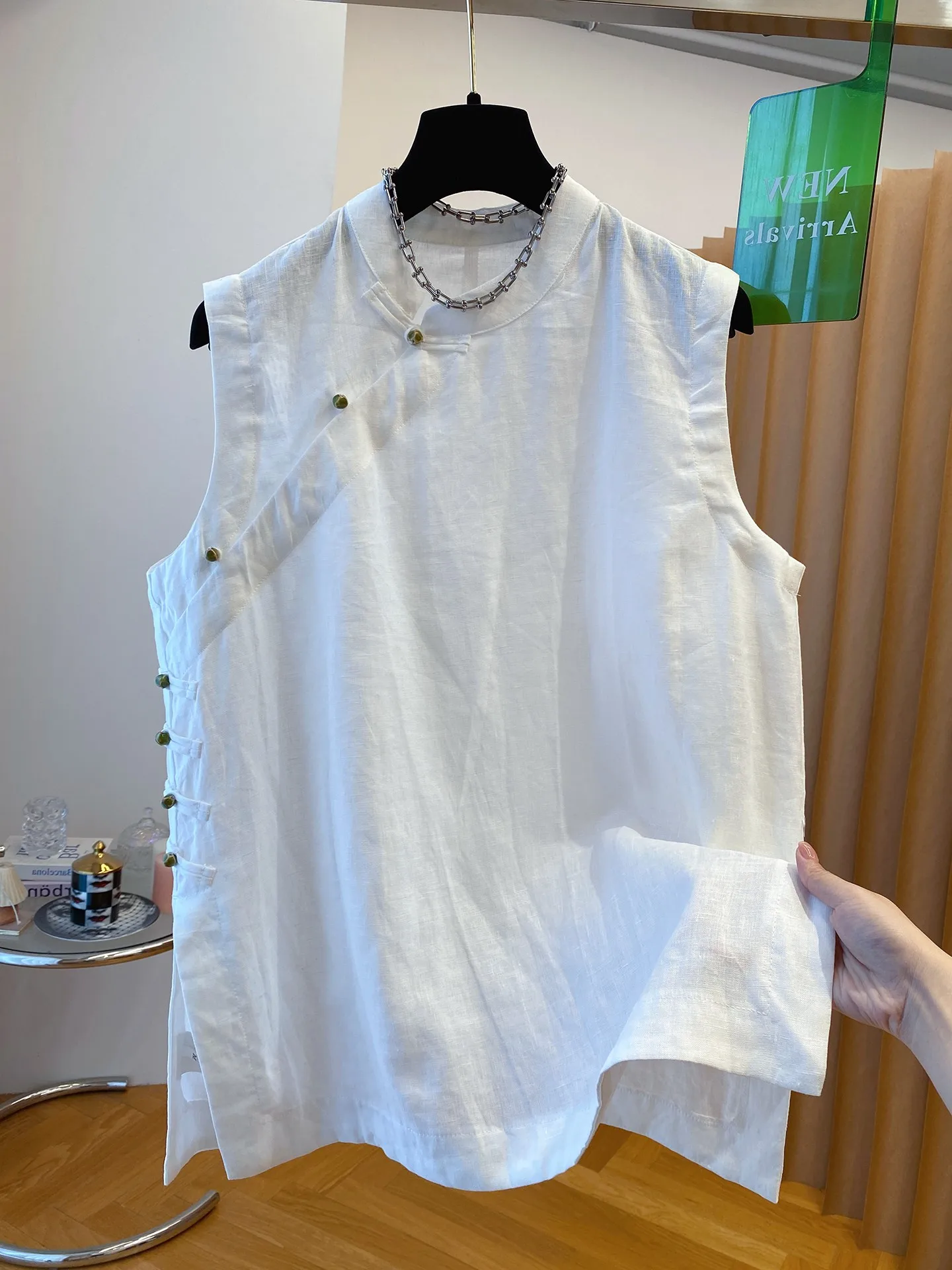 

Новая китайская свободная женская льняная рубашка-жилет премиум-класса, летняя коллекция 2025, прямого кроя, в стиле Tea Costume, малого размера.