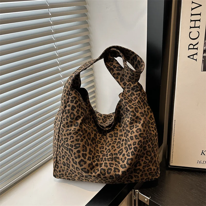 HOMEFISH Trendy Casual Soft Textile Shoulder Bag Large Capacity Leopard Print Female Retro Crossbody Bag For Commute Outings image 3
