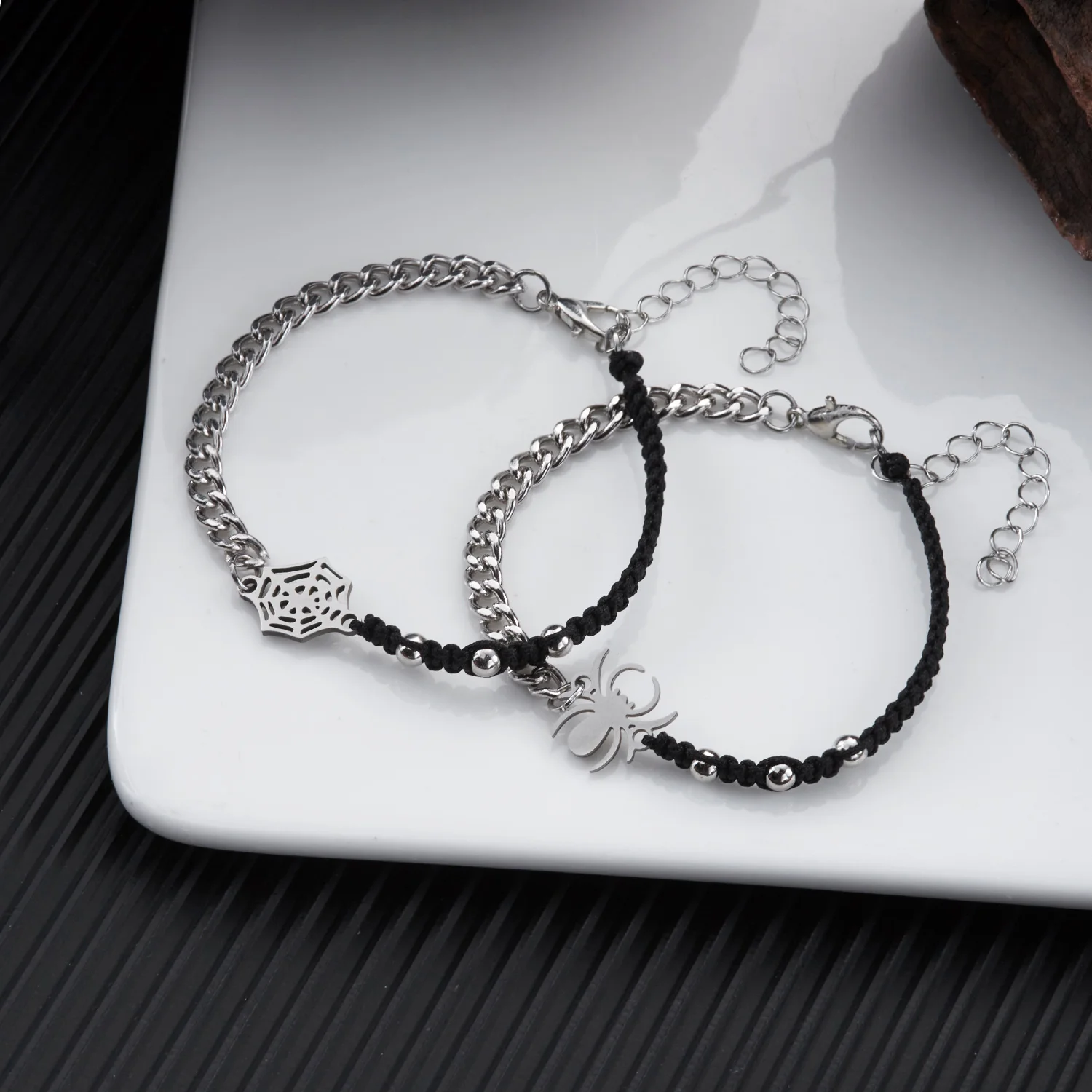 Halloween Spider Web Spider Weaving Bracelet for Women Men Couples Friendship Spider Party ﻿Jewelry Gift
