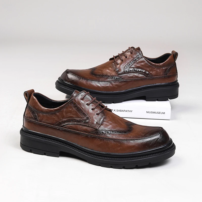 Sapatos formais de couro bloco