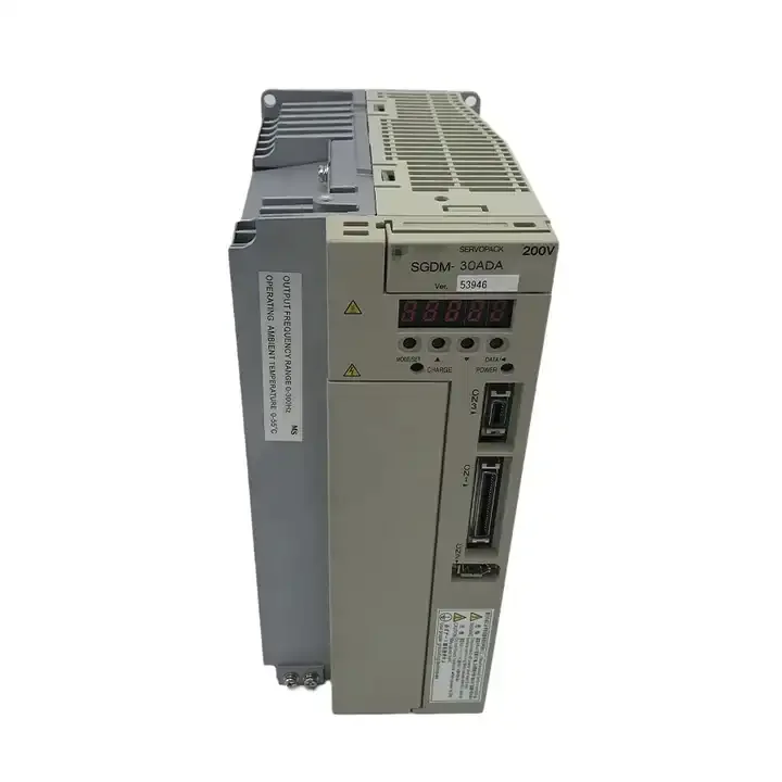 SGDH-04AE Y705 Новый в коробке сервопривод SGDH Применение промышленной автоматизации для ПЛК PAC и специальных контроллеров