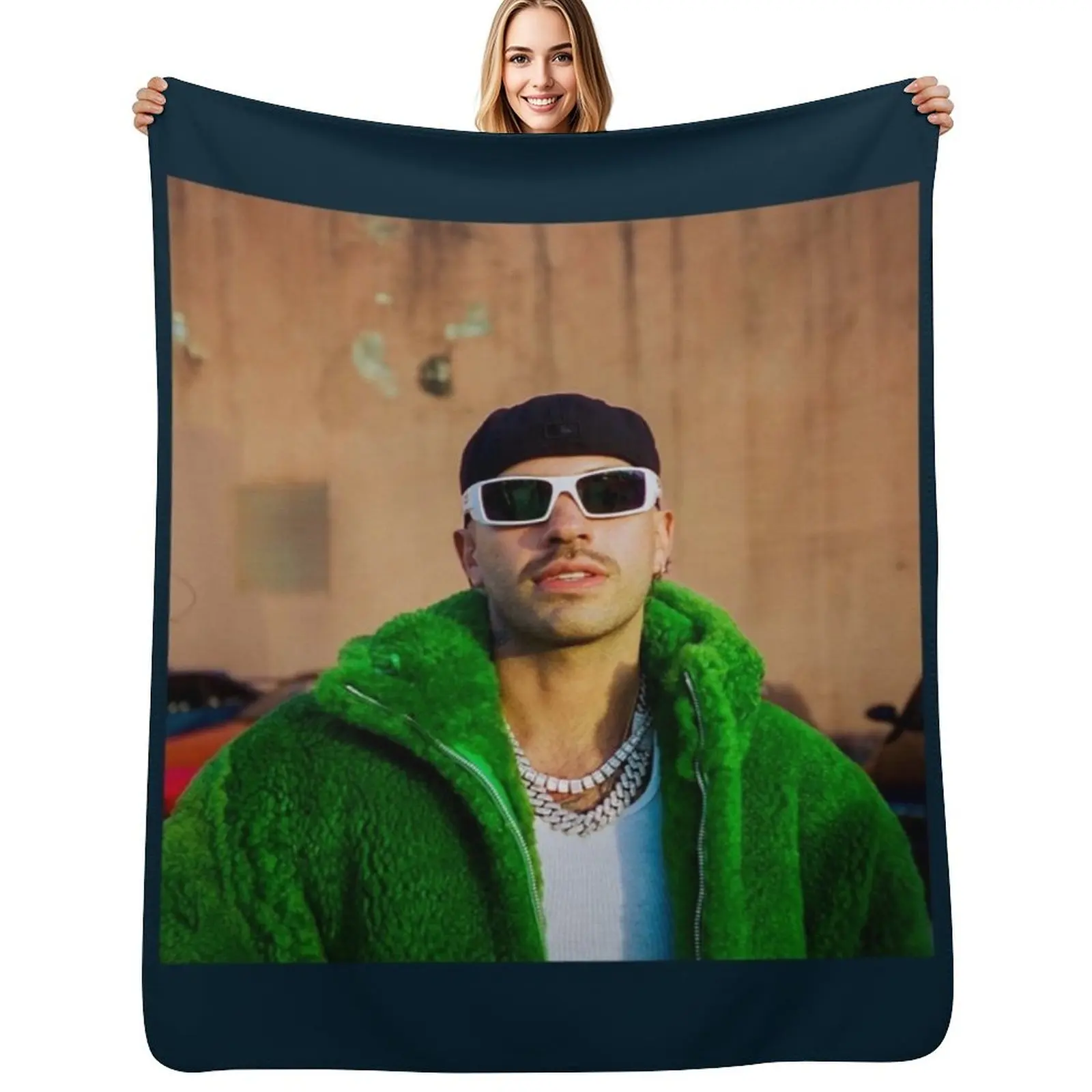 feid green Throw Blanket Warm Comfortable Blanket for Office Napping