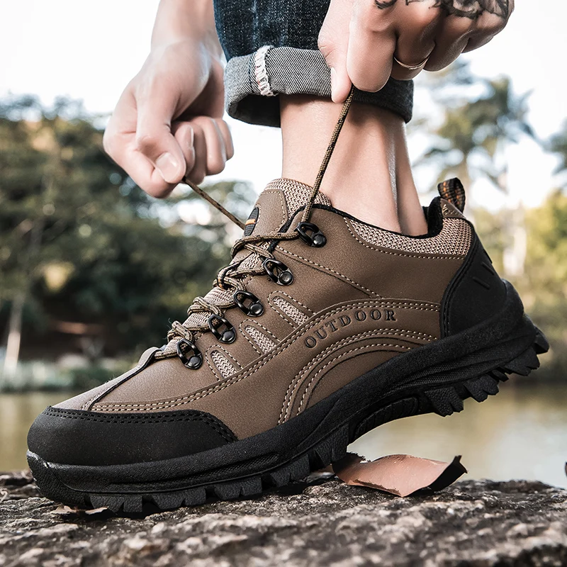 

Outdoor Men Hiking Shoes Breathable Mountain Boots Lightweight Mesh Low-top Anti-slip Wear-resistant Casual Shoes Men