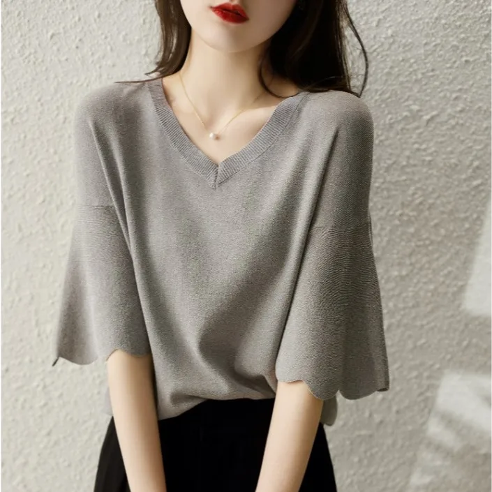 

Ice Silk Knitted V-Neck Short Sleeve Bell Bottom Top Women's Summer Fashion Loose Fit Gown Comfortable Breathable T-Shirt