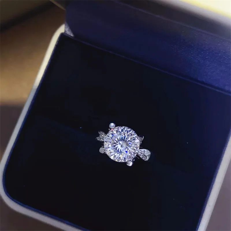 

Platinum Texture Swallow Tail Bull Head Ring For Women 3ct Moissanite PT950 Platinum | PT950 material, premium texture