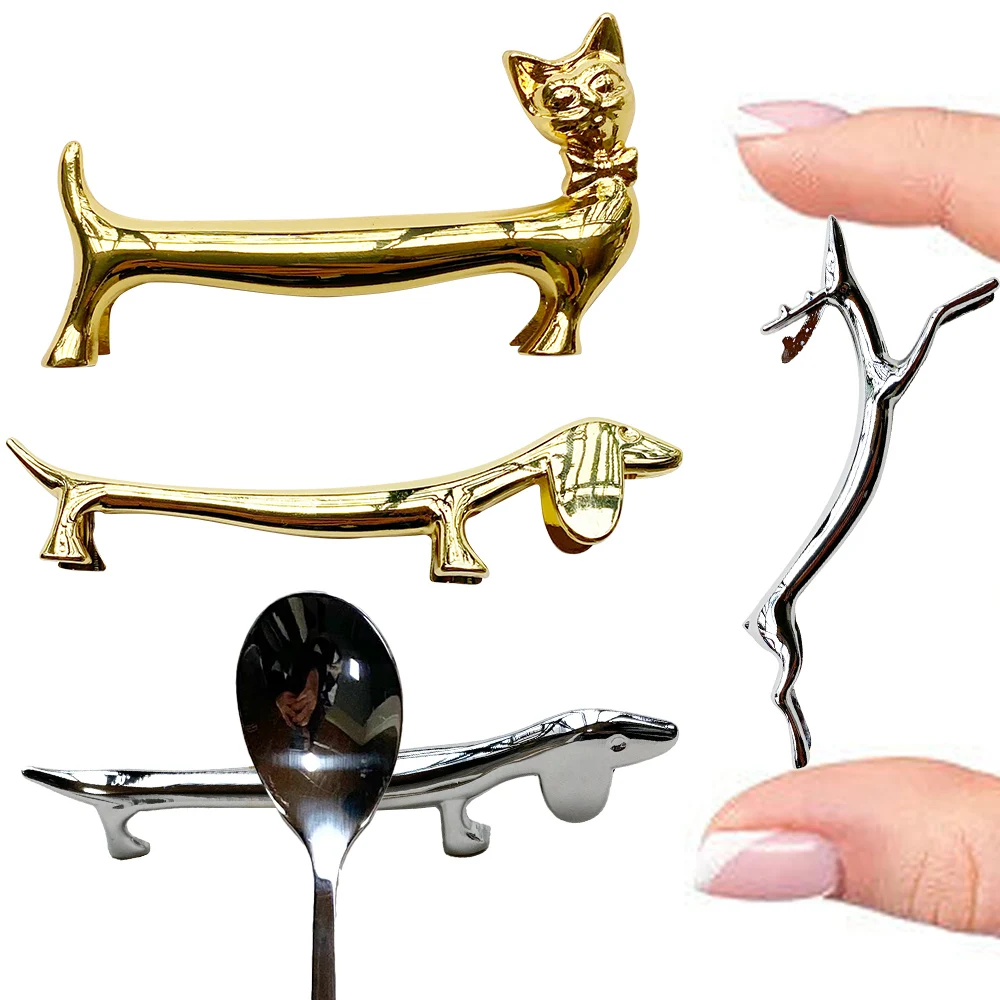 Folks Knives Holder Set Cat Dog Deer Design Kitchen Gadget Alloy Material Chopsticks Holder Tableware Rest Dinner Decoration